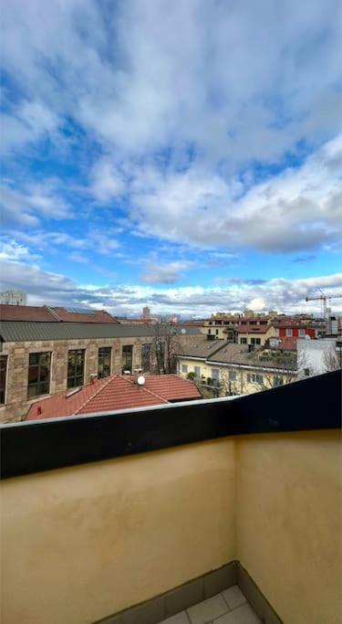 Sky-View Flat In Milan Apartamento Exterior foto